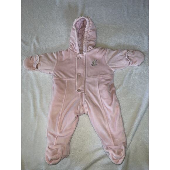 Carter’s Pink with Bunny Zip Snowsuit Bunting Sz 6-9 Months Snap Mittens Booties - Picture 11 of 11